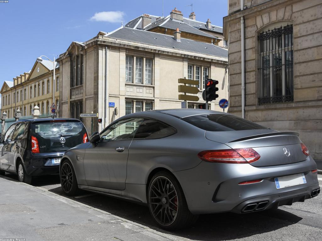 អាក្រែងនៃបច្ចេកទេសម៉ូតូមត្រីសម័យទំនើប